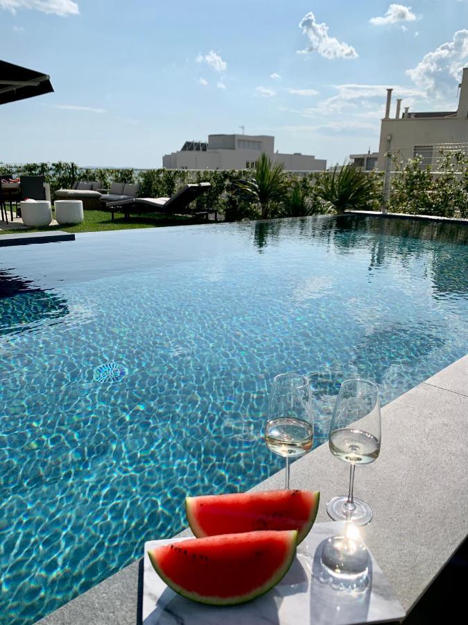 New Luxury Apartment With Private Heated Pool And Amazing Terrace With Seaview Сплит Екстериор снимка