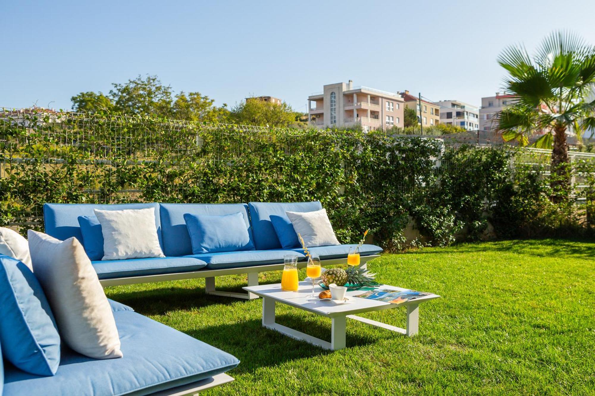 New Luxury Apartment With Private Heated Pool And Amazing Terrace With Seaview Сплит Екстериор снимка