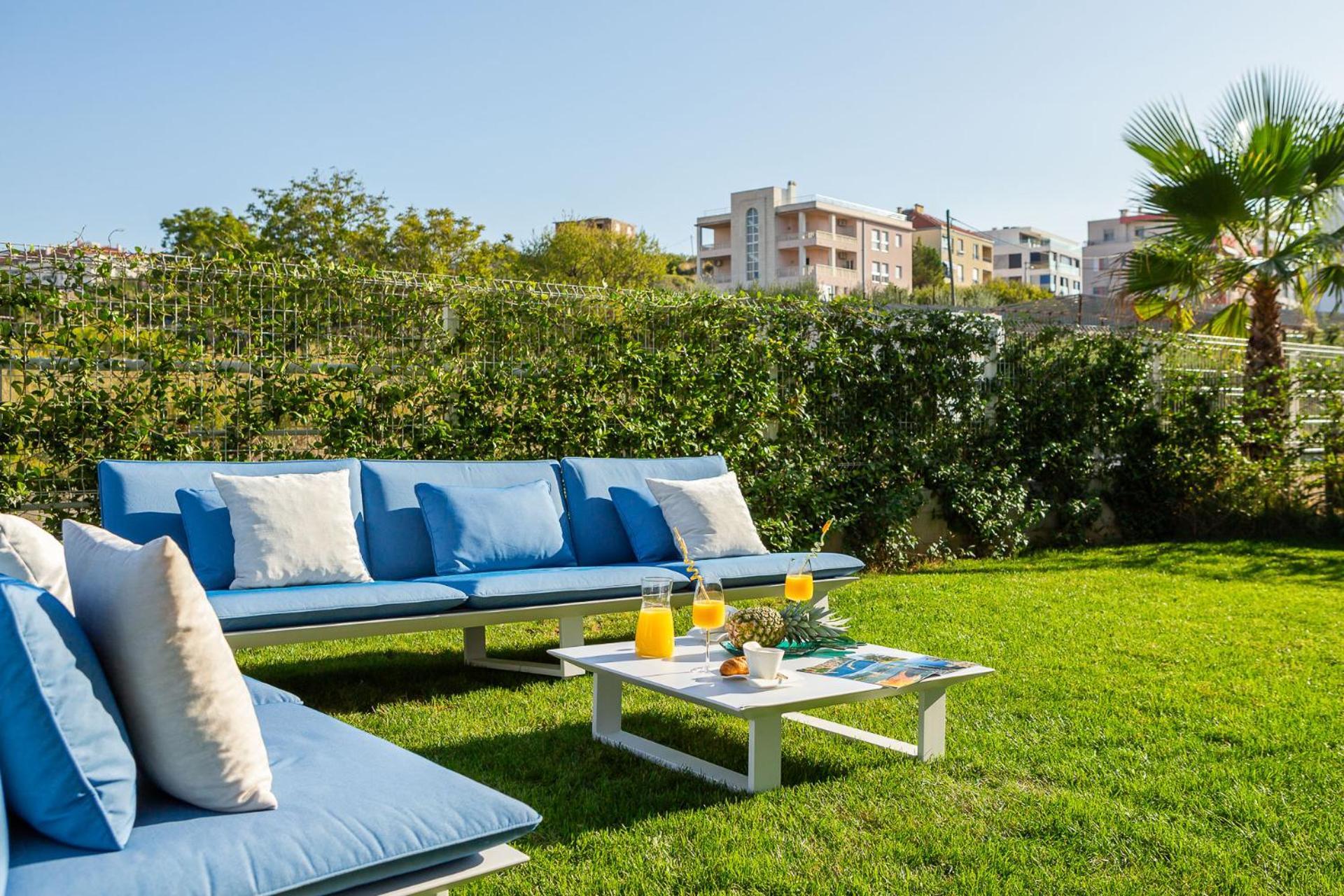 New Luxury Apartment With Private Heated Pool And Amazing Terrace With Seaview Сплит Екстериор снимка