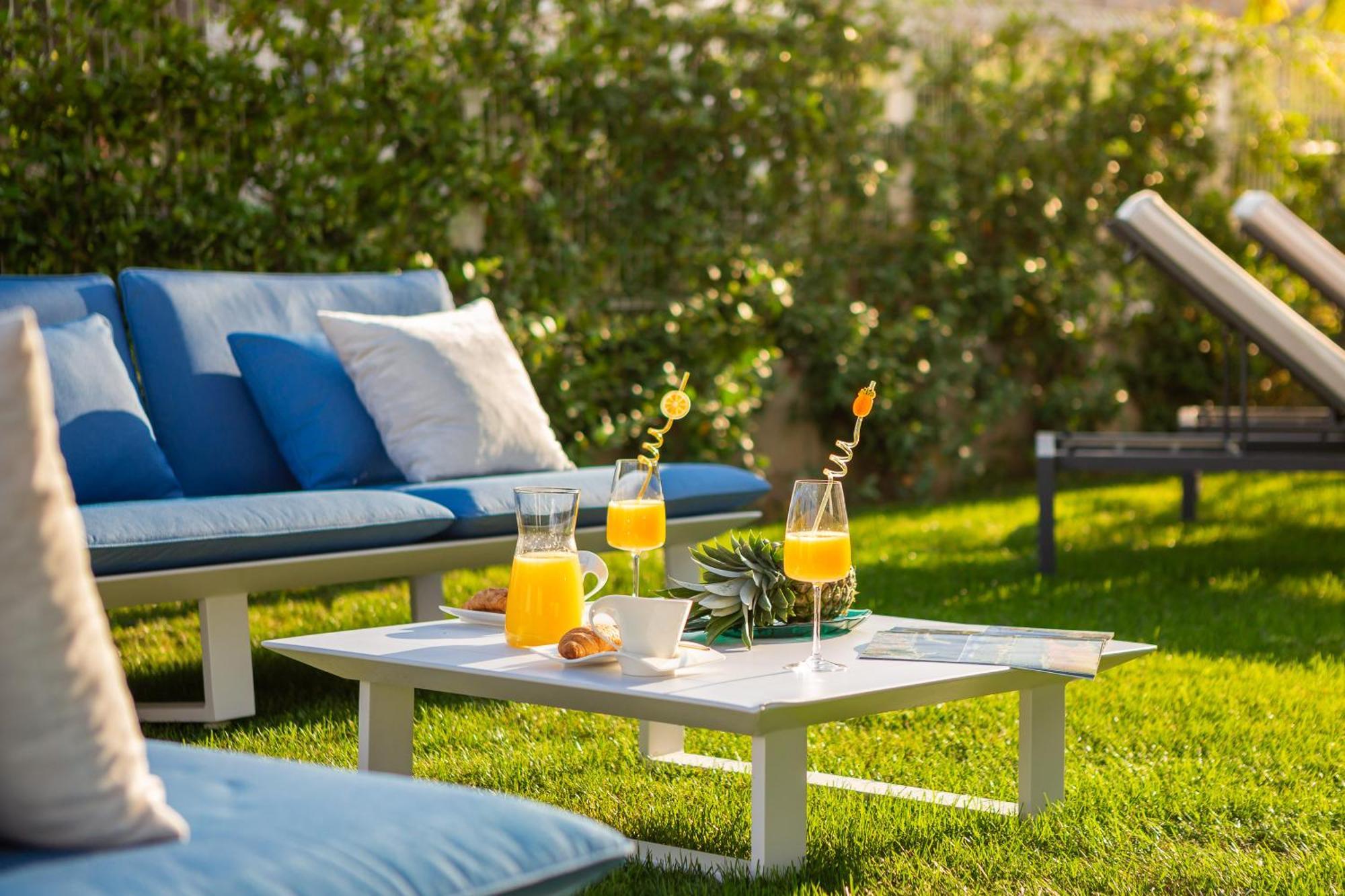 New Luxury Apartment With Private Heated Pool And Amazing Terrace With Seaview Сплит Екстериор снимка